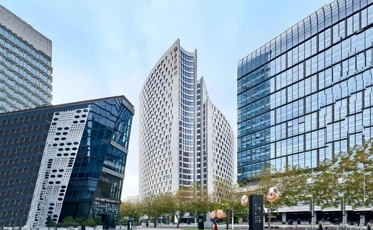1788国际中心外立面全景